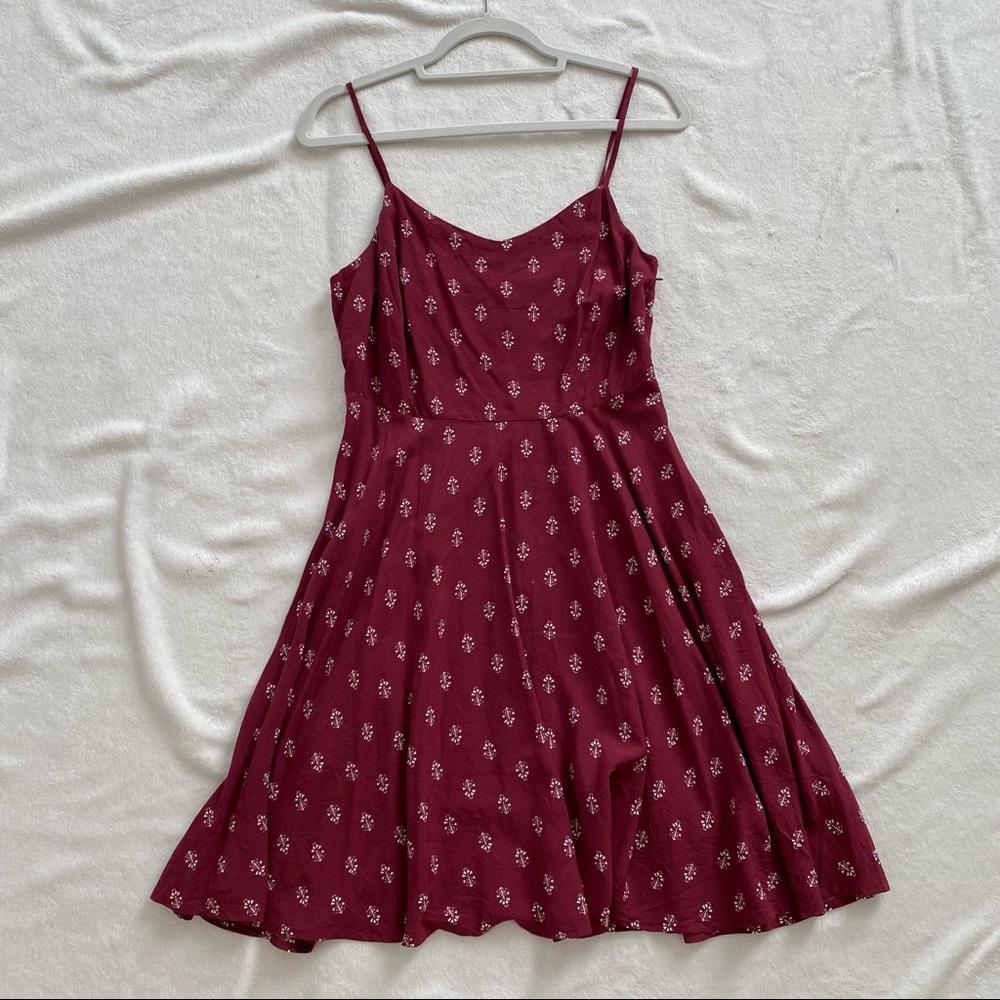 MODERN BURGUNDY PRINTED MINI SUN DRESS🌞